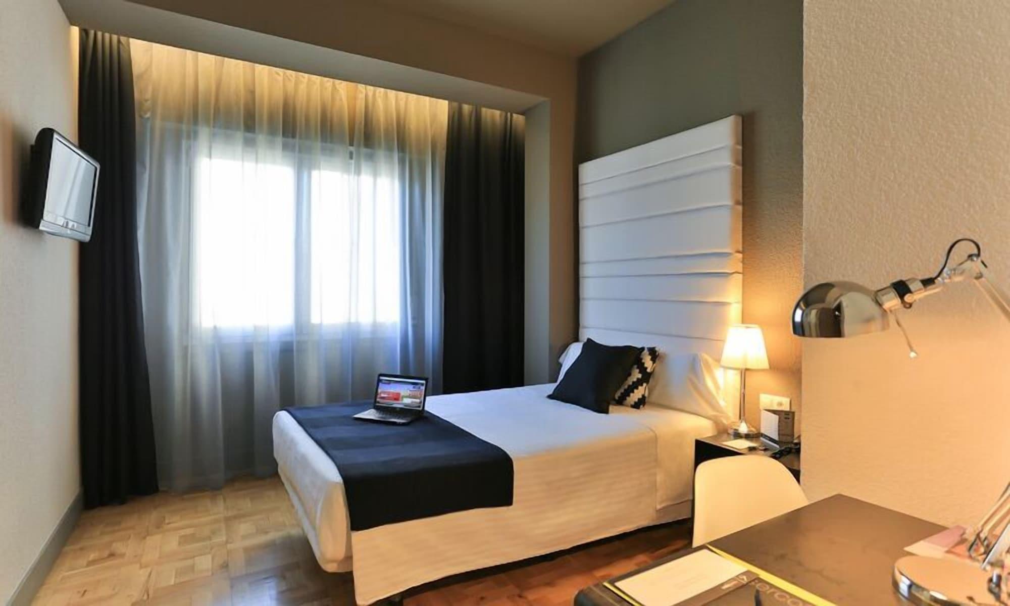 Habitus Hotel Leyre Pamplona Dış mekan fotoğraf
