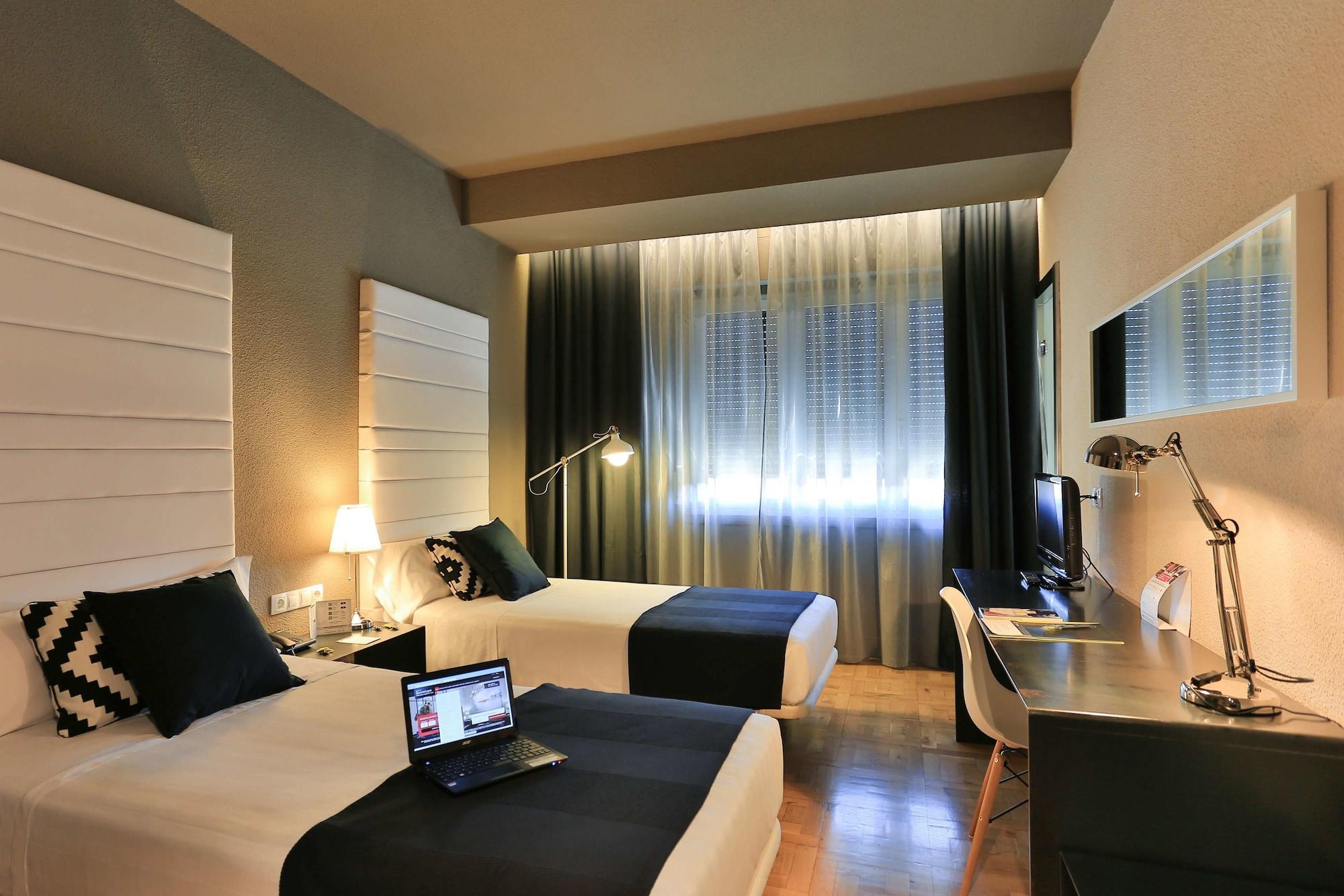 Habitus Hotel Leyre Pamplona Dış mekan fotoğraf