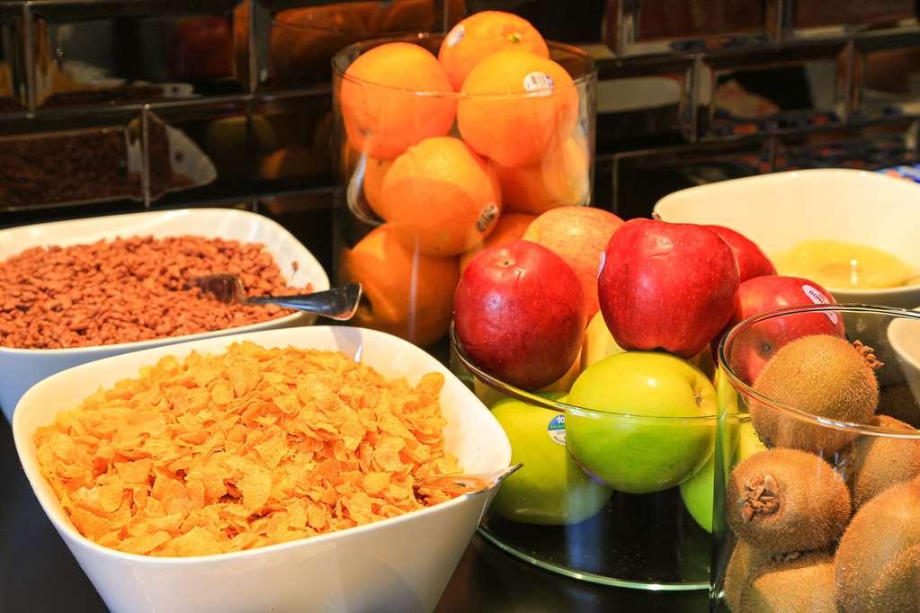 Habitus Hotel Leyre Pamplona Restoran fotoğraf